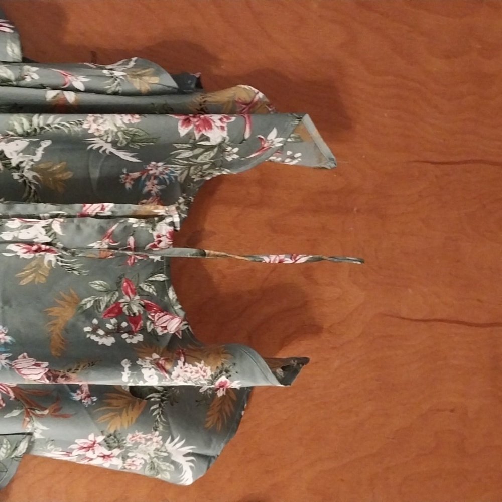 Silk handkerchief top - Picture 4 of 5